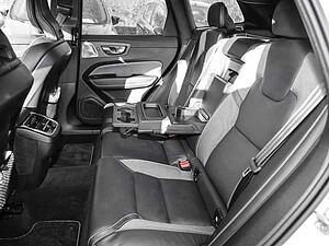 Volvo  R Design AWD B5 Diesel EU6d Allrad HUD StandHZG Navi digitales Cockpit Memory Si